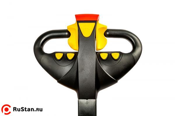 Штабелер электрический самоходный  TOR 1,0т 2,5м WS10S-2500 фото №3 Штабелер электрический самоходный  TOR 1,0т 2,5м WS10S-2500 фото №3