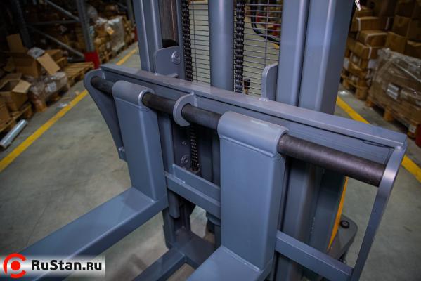 Штабелер гидравлический с электроподъемом 1,5 т 3,0 м XILIN CDD15B-E с раздвижными вилами фото №4 Штабелер гидравлический с электроподъемом 1,5 т 3,0 м XILIN CDD15B-E с раздвижными вилами фото №4
