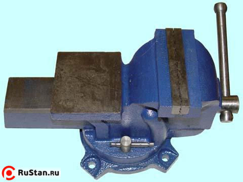 Тиски Слесарные 200 мм (8") стальные поворотные усиленные с наковальней (LT89008) "CNIC" (упакованы по 1шт.) фото №1