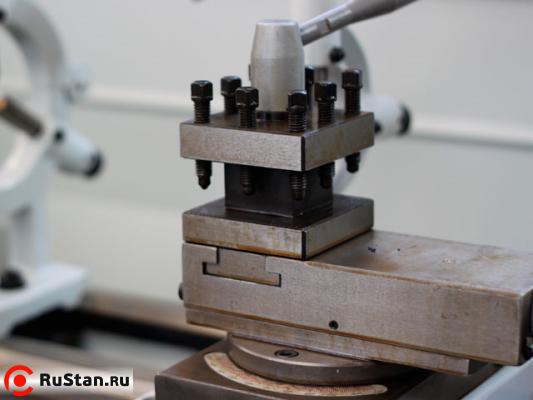 Настольный токарный станок WM330 - Суппорт фото №4 Weiss Machinery WM330/1000 фото №4