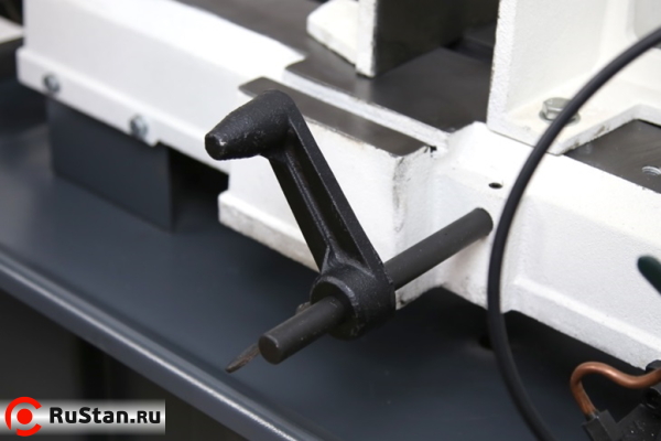 Боковой упор позволяет быстро выставить заготовку на нужный размер и получать детали с высокой степенью повторяемости. фото №8 METAL MASTER BSM-712N фото №8