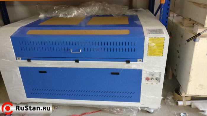 Лазерный ЧПУ станок для резки фанеры Foton-1390 (RECI W4 120W) + Чиллер CW5000 фото №4 Лазерный ЧПУ станок для резки фанеры GM-1390 (RECI W4 120W) + Чиллер CW5000 фото №4