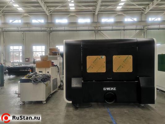 Станок лазерной резки металла с кабинетной защитой G-Weike LF3015P 3000вт IPG фото №7 LF3015P-3000 IPG фото №7