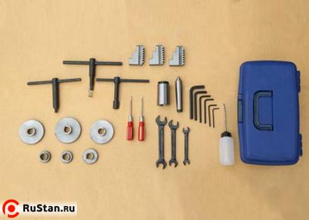 В ЗИП входят ключи, масленка, обратные каленые кулачки, неподвижный центр МТ №3, конус-переходник с МТ-5 на МТ-3 и сменные шестерни для гитары. фото №16 METAL MASTER X3075M фото №16