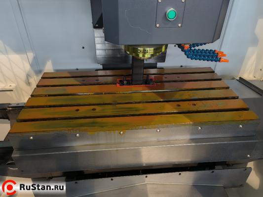 Фрезерный обрабатывающий центр с ЧПУ VMC850 (Siemens 828D) фото №6 Фрезерный обрабатывающий центр с ЧПУ VMC850 (Siemens 828D) фото №6