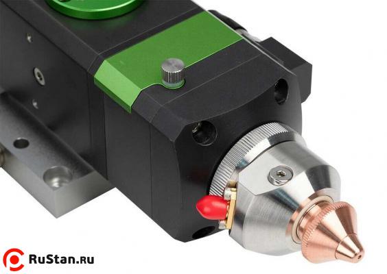 Лазерная режущая головка RayTools BT210S 1500W с механическим фокусом фото №2 RayTools BT210S 1500W фото №2
