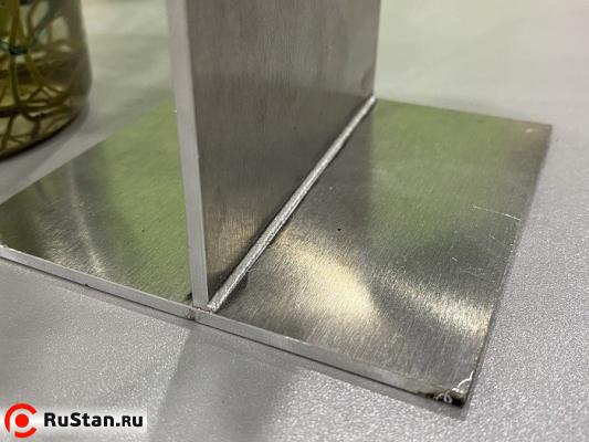 Тавровая лазерная сварка. Ручной лазерный сварочный аппарат Raptor SFW-1500 PRO (1500Вт Raycus) фото №13 Raptor SFW-1500 PRO фото №13